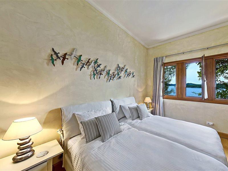 Villa Veneziano Suites & Villa ニドリ エクステリア 写真