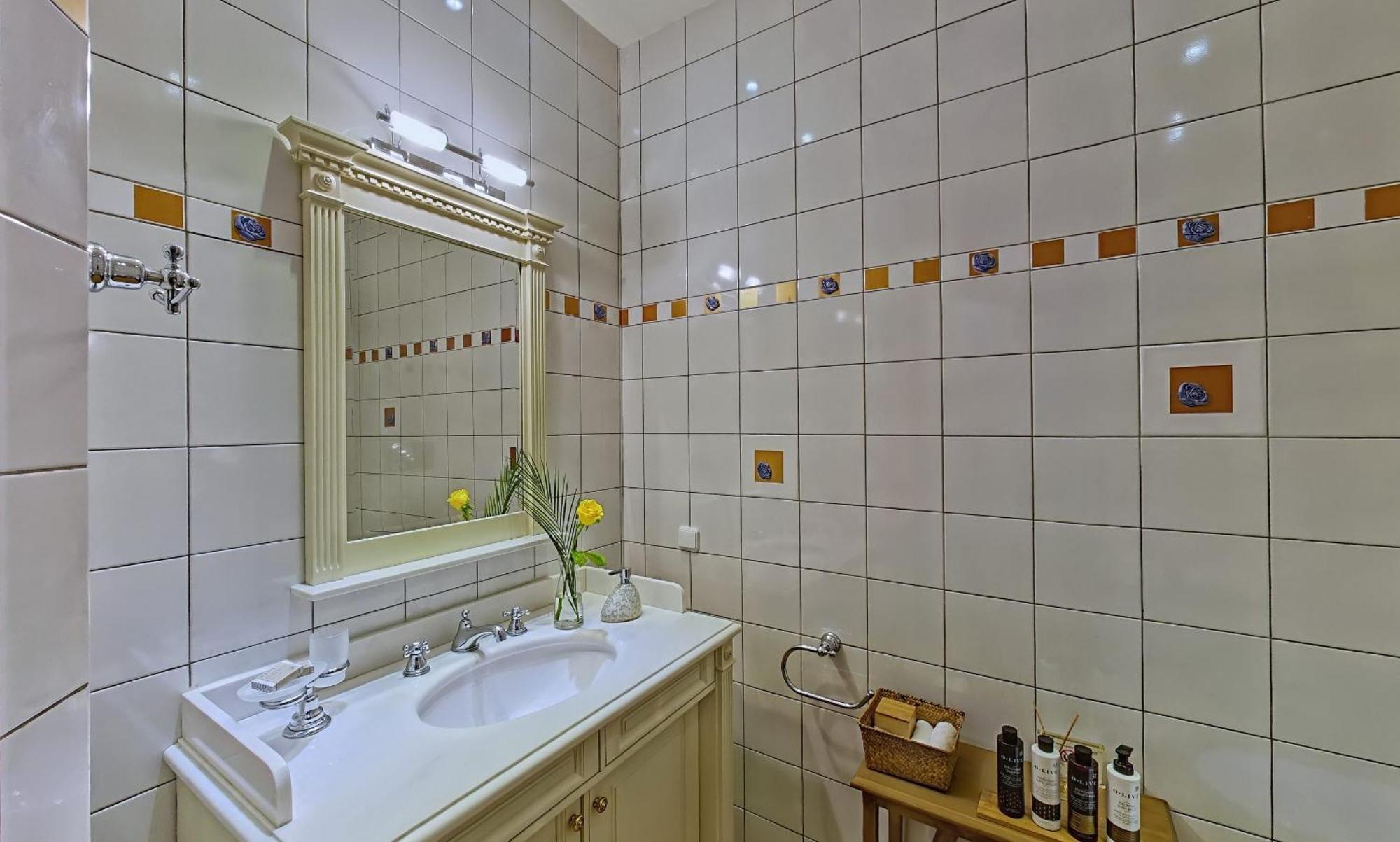 Villa Veneziano Suites & Villa ニドリ エクステリア 写真