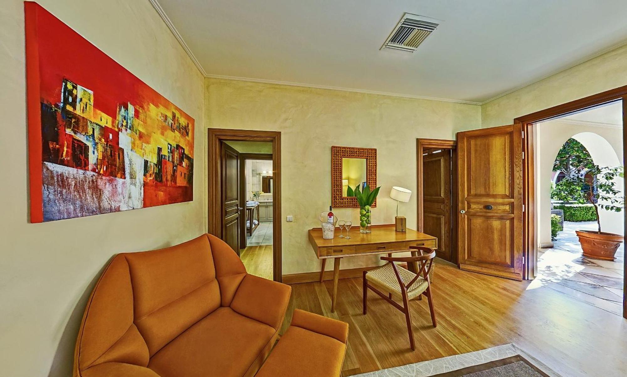 Villa Veneziano Suites & Villa ニドリ エクステリア 写真