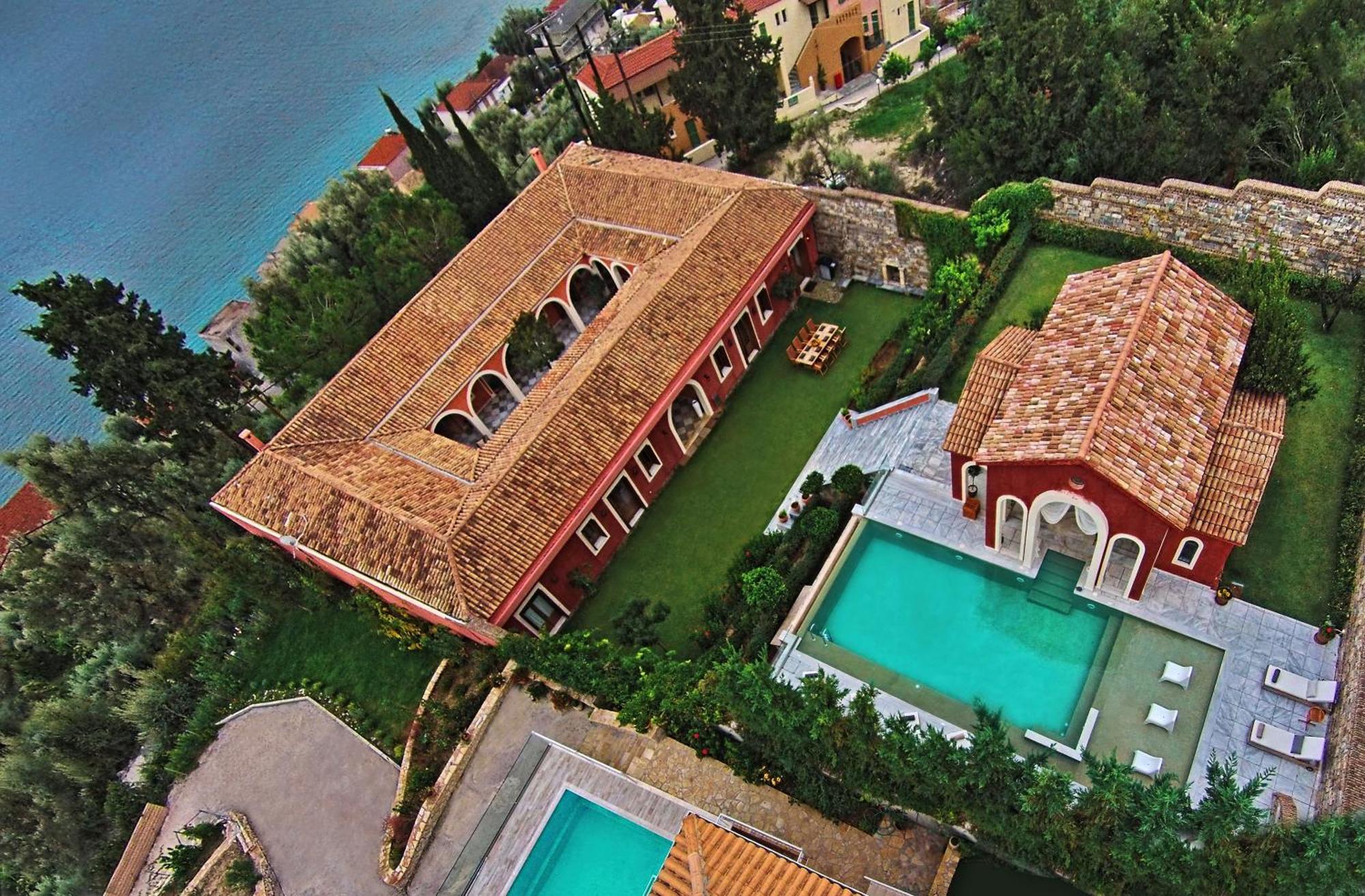 Villa Veneziano Suites & Villa ニドリ エクステリア 写真