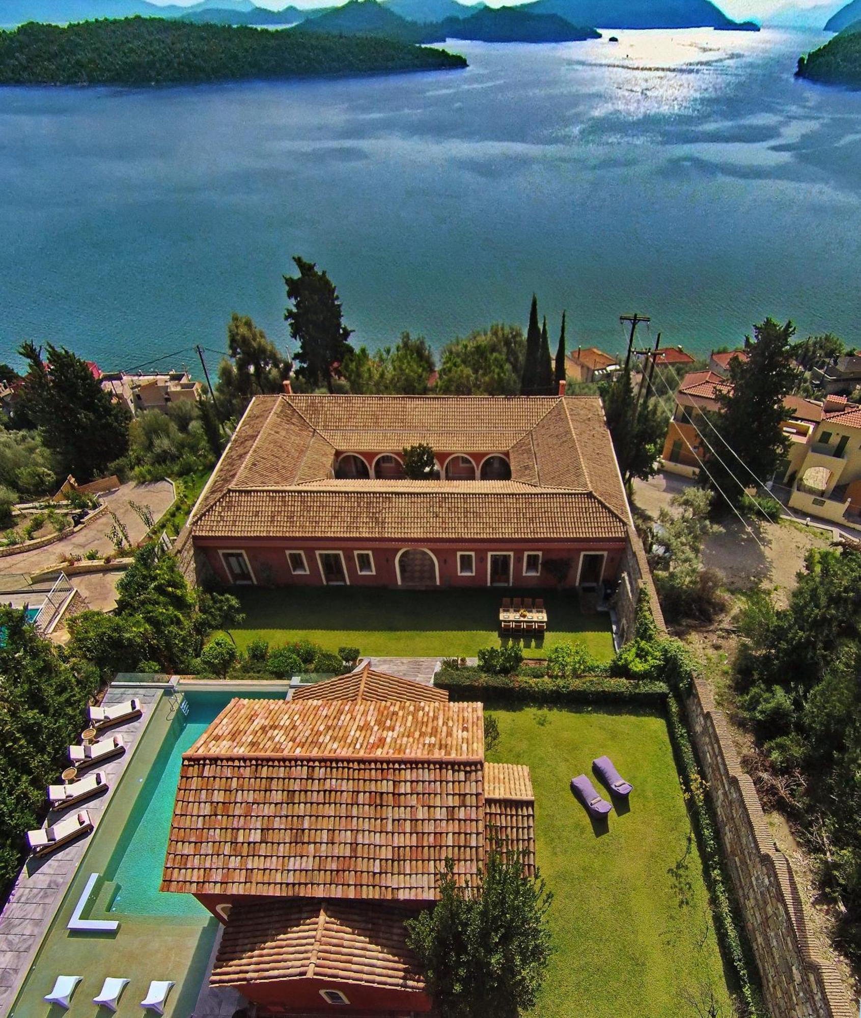 Villa Veneziano Suites & Villa ニドリ エクステリア 写真