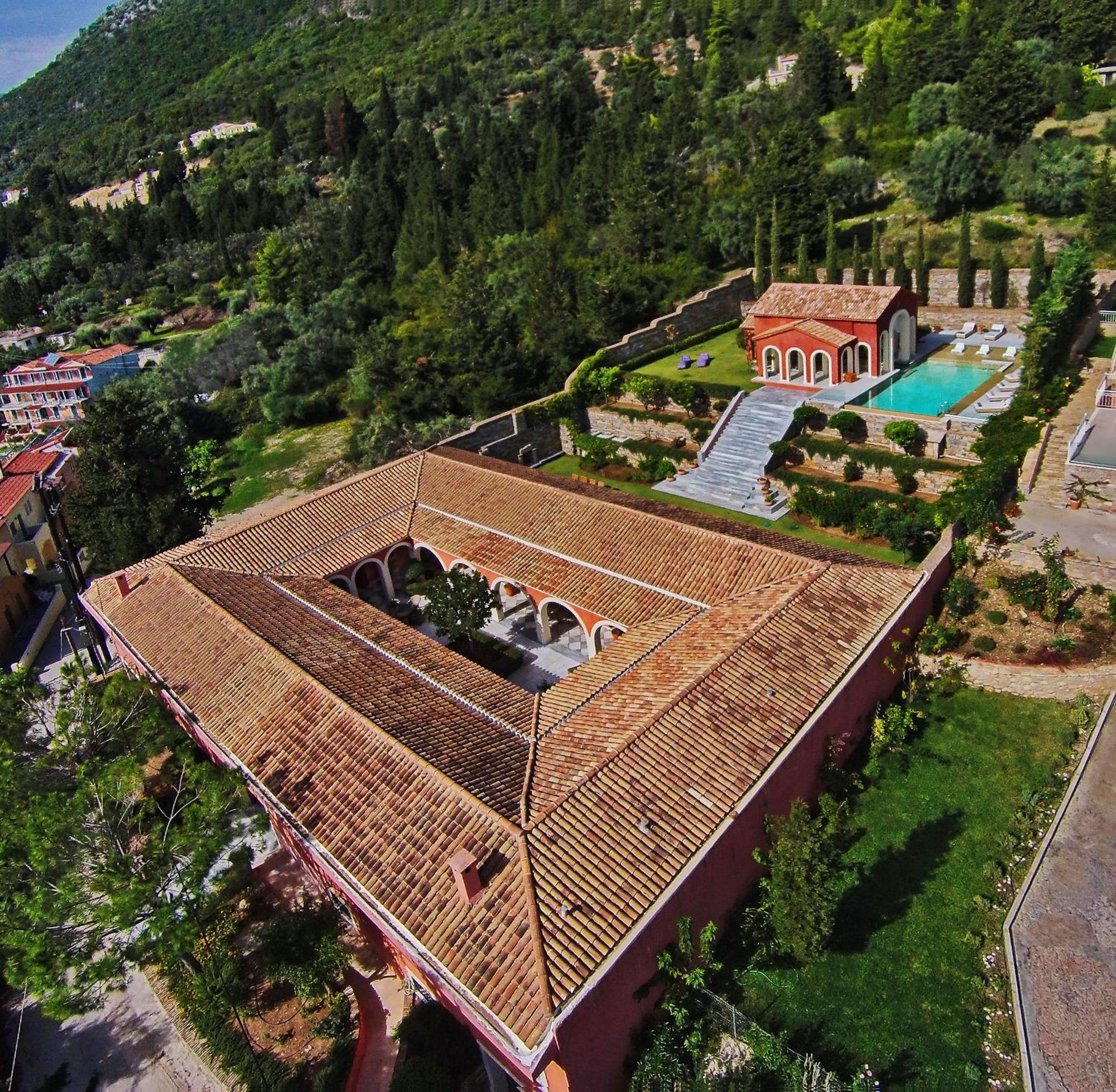 Villa Veneziano Suites & Villa ニドリ エクステリア 写真
