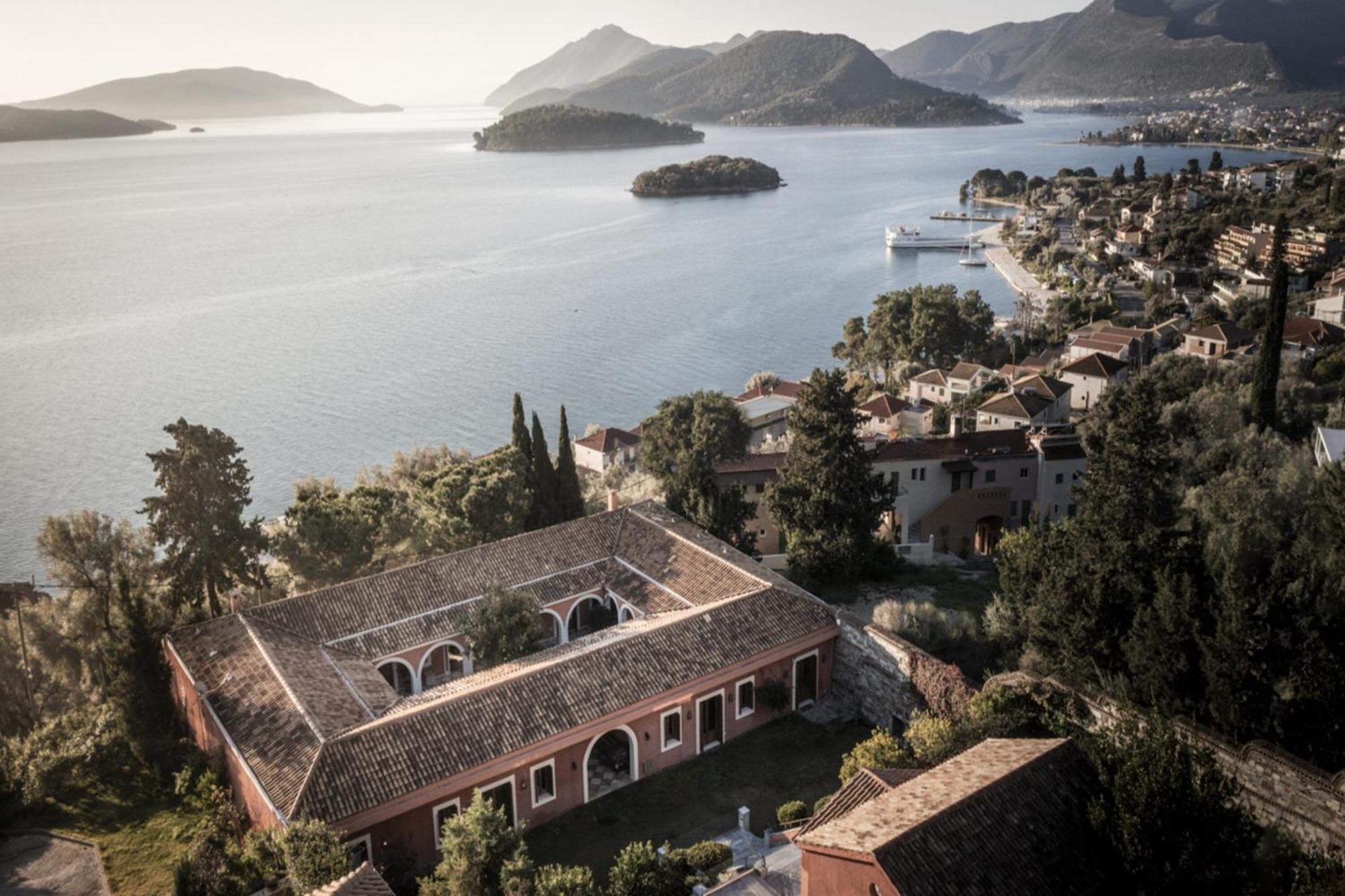 Villa Veneziano Suites & Villa ニドリ エクステリア 写真
