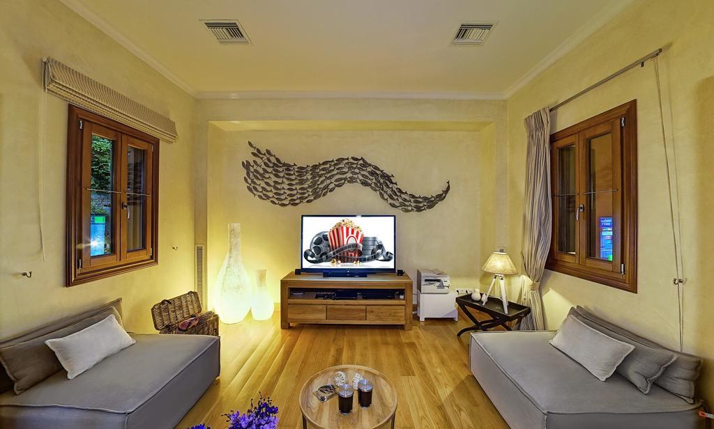 Villa Veneziano Suites & Villa ニドリ エクステリア 写真